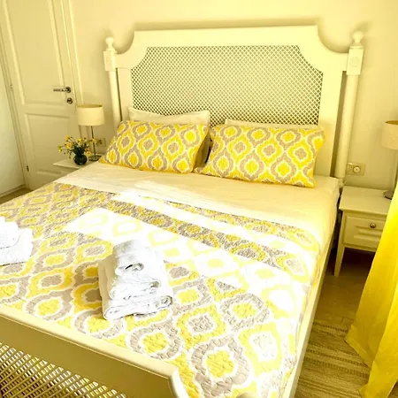 Jasmine Deluxe With Super-king Bed, Large Sun Terrace And Spectacular Views Vis